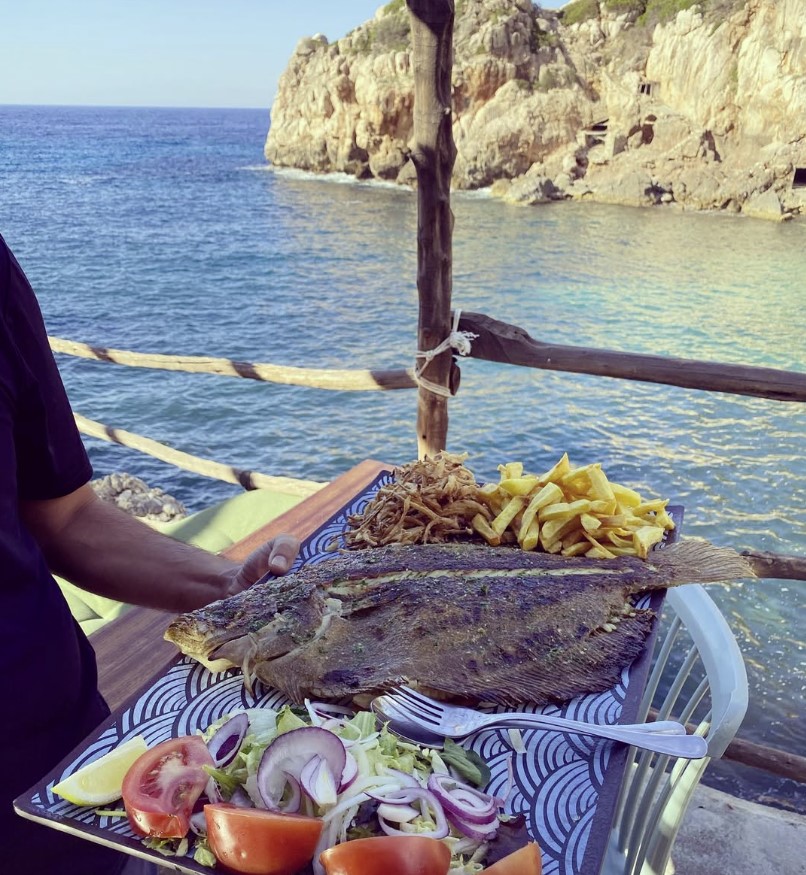Grilled fish dish at the iconic Ca’s Patró March restaurant.