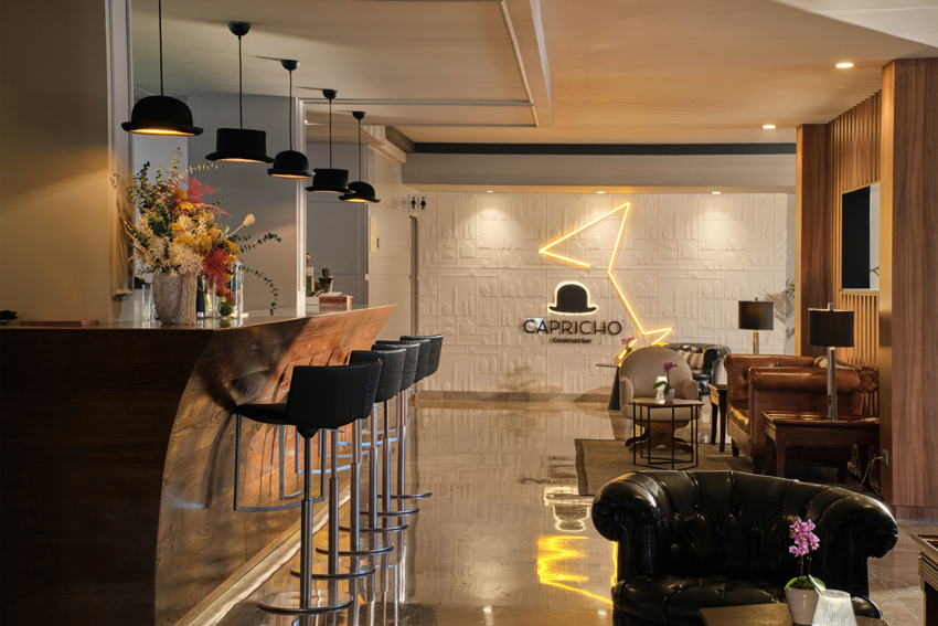 Cozy evening ambiance at the Capricho Cocktail Bar at Son Caliu Spa Oasis.