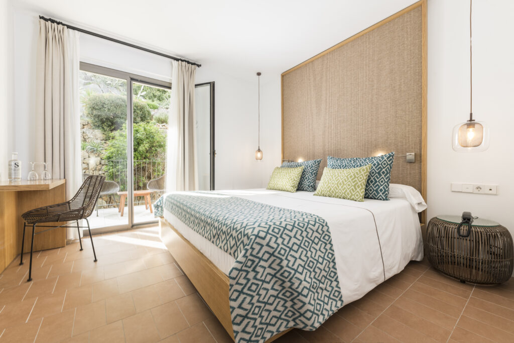 - Pure Salt Port de Sóller – A beachfront adults-only hotel offering luxury, stunning views, elegant rooms, spa, fine dining, and an exclusive escape in Mallorca.