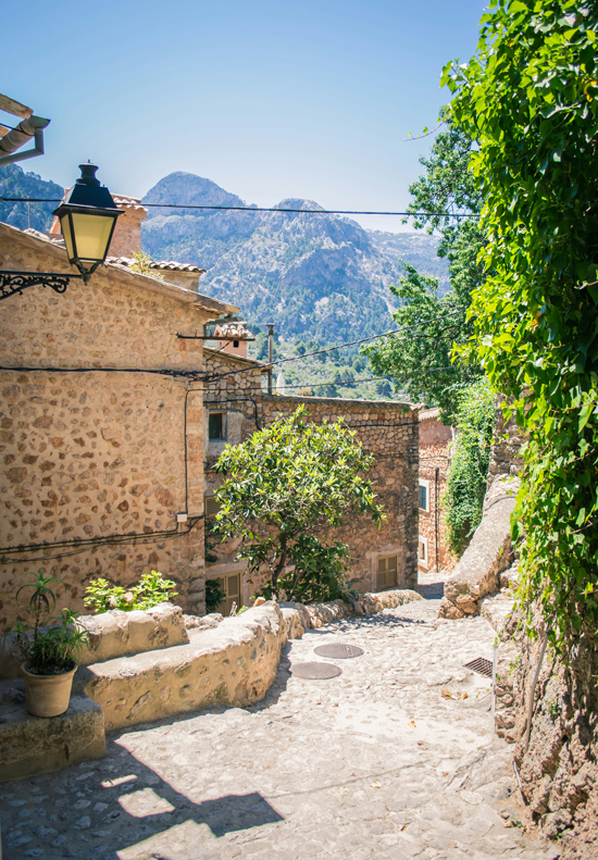 Fornalutx village, next to Sóller town.