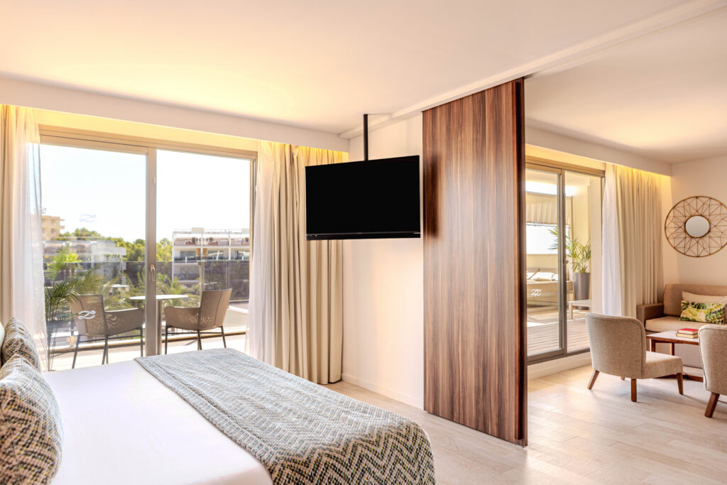 Interior of a luxury room at Zafiro Palace Palmanova